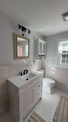 15 Rebecca Ln 15, Dracut, MA 01826