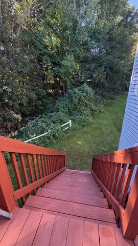 15 Rebecca Ln 15, Dracut, MA 01826