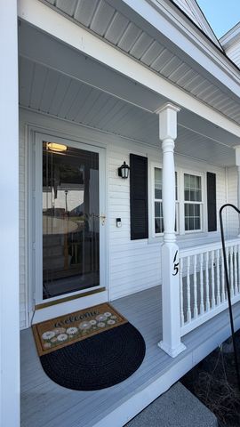 15 Rebecca Ln 15, Dracut, MA 01826