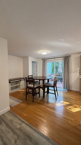 15 Rebecca Ln 15, Dracut, MA 01826