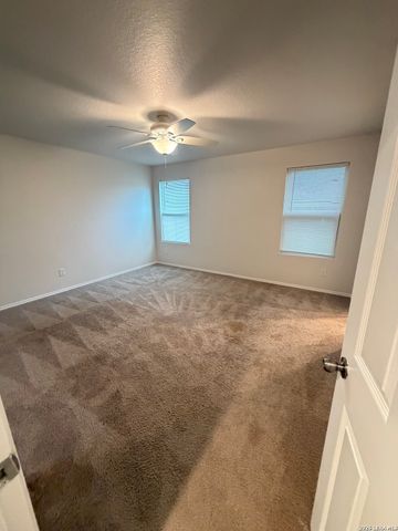14616 STABLE SPGS, Elmendorf, TX 78112