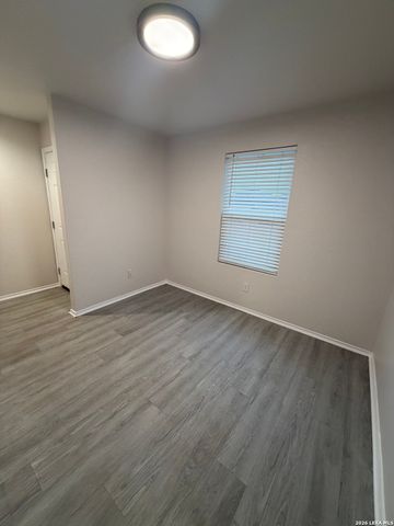 14616 STABLE SPGS, Elmendorf, TX 78112