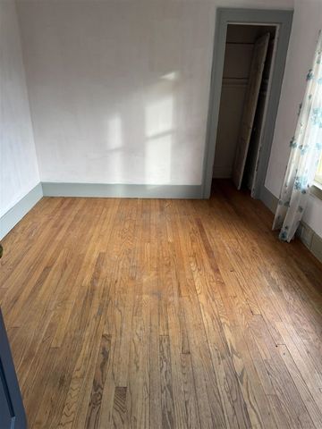 974 N Prospect Road, Ypsilanti, MI 48198