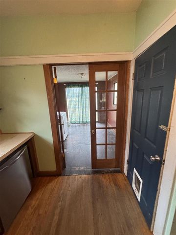 974 N Prospect Road, Ypsilanti, MI 48198