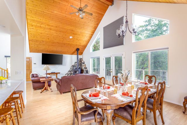 46798 Sequoia Court, Three Rivers, CA 93271