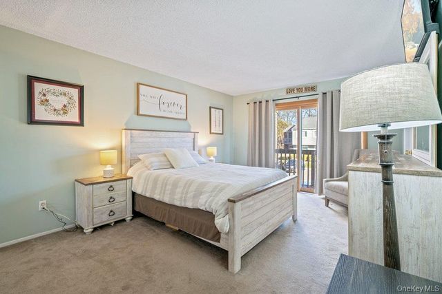 210 Springmeadow Drive C, Holbrook, NY 11741