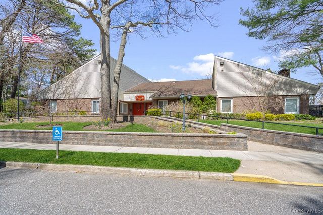 210 Springmeadow Drive C, Holbrook, NY 11741