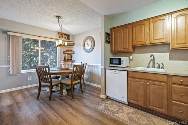 210 Springmeadow Drive C, Holbrook, NY 11741