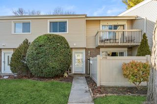 210 Springmeadow Drive C, Holbrook, NY 11741