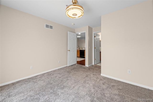 1156 Faulkner, Troy, MI 48083