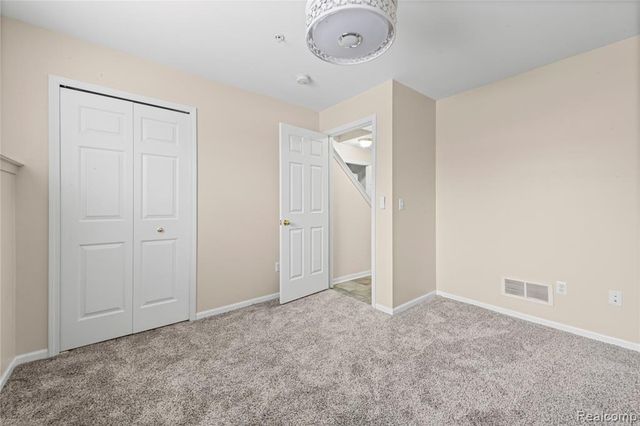 1156 Faulkner, Troy, MI 48083