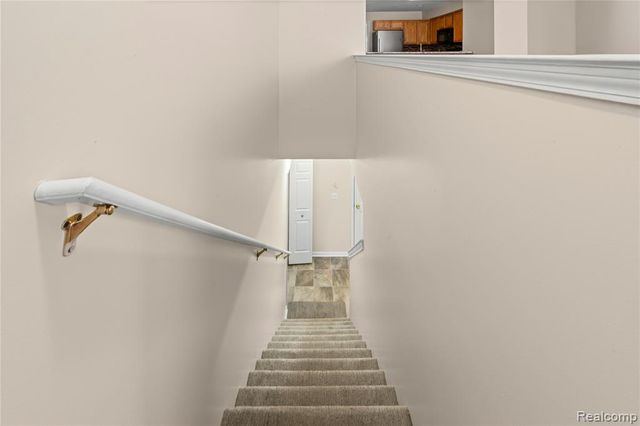 1156 Faulkner, Troy, MI 48083