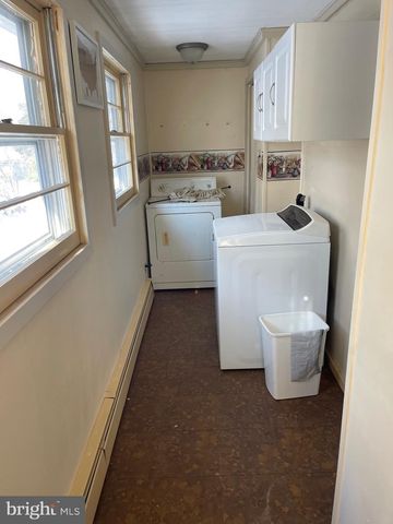 322 MCKINLEY AVE, Pitman, NJ 08071