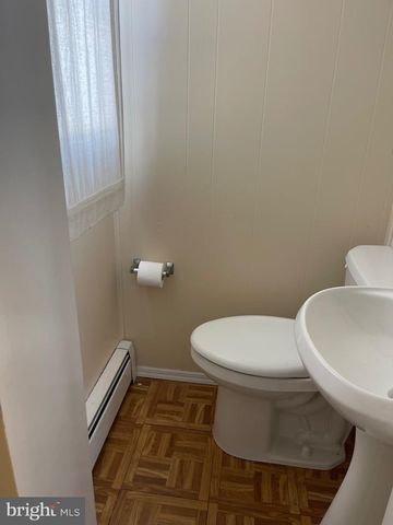 322 MCKINLEY AVE, Pitman, NJ 08071