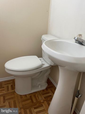 322 MCKINLEY AVE, Pitman, NJ 08071