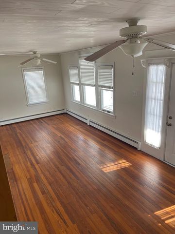 322 MCKINLEY AVE, Pitman, NJ 08071