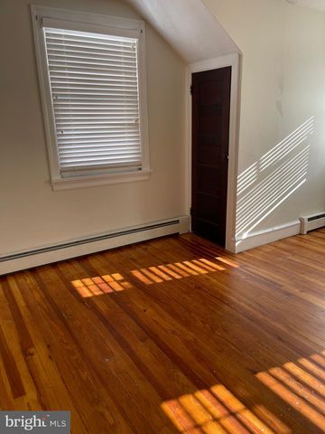 322 MCKINLEY AVE, Pitman, NJ 08071