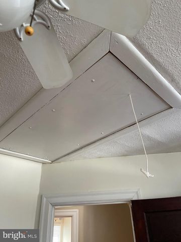 322 MCKINLEY AVE, Pitman, NJ 08071