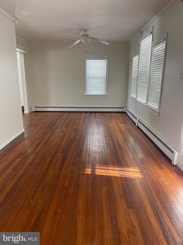 322 MCKINLEY AVE, Pitman, NJ 08071