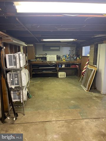 322 MCKINLEY AVE, Pitman, NJ 08071