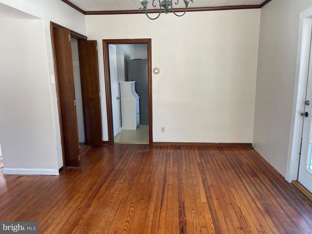 322 MCKINLEY AVE, Pitman, NJ 08071