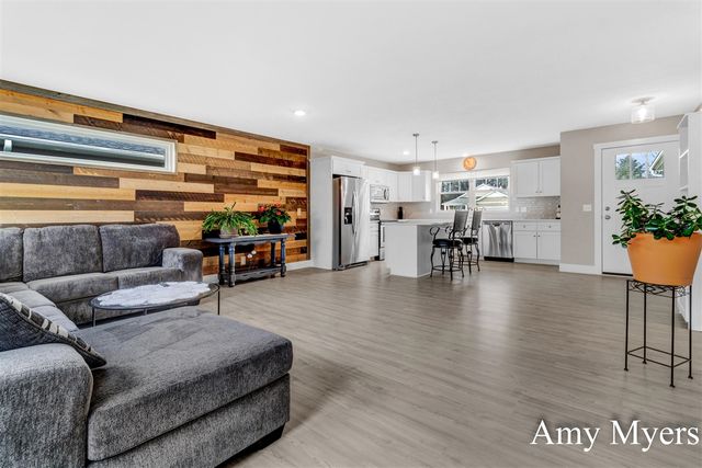 2601 Eagle Ridge, Muskegon, MI 49444