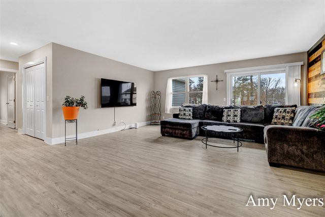 2601 Eagle Ridge, Muskegon, MI 49444