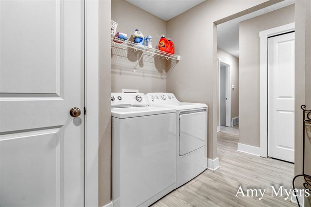 2601 Eagle Ridge, Muskegon, MI 49444