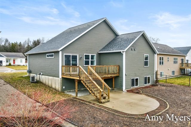 2601 Eagle Ridge, Muskegon, MI 49444