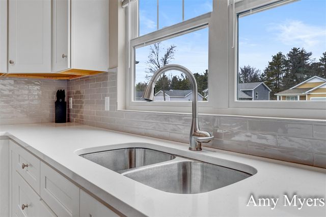 2601 Eagle Ridge, Muskegon, MI 49444