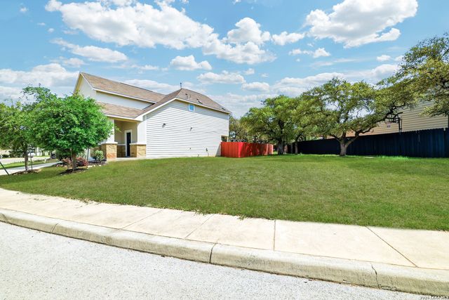 5602 Chestnut Xing, San Antonio, TX 78266
