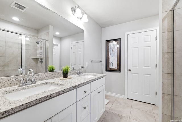 5602 Chestnut Xing, San Antonio, TX 78266