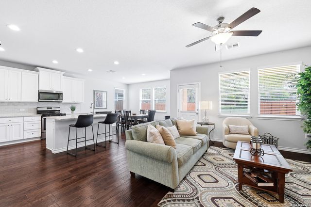 5602 Chestnut Xing, San Antonio, TX 78266