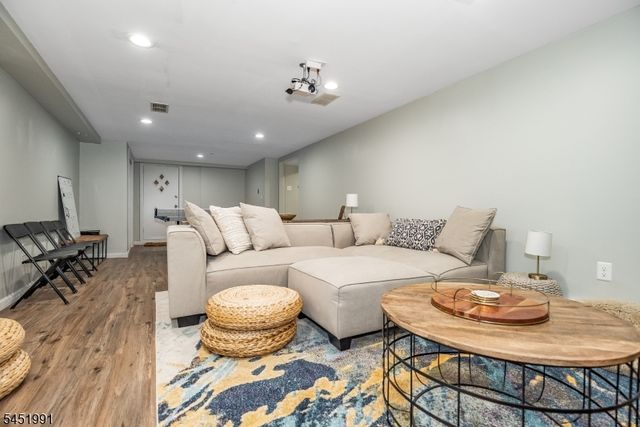1192 Madison Hill Rd, Clark Twp., NJ 07066
