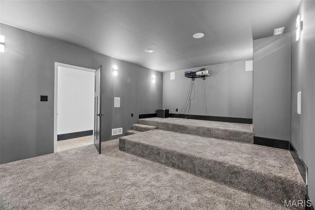 22206 Tree Farm Road, Warrenton, MO 63383