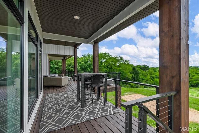 22206 Tree Farm Road, Warrenton, MO 63383