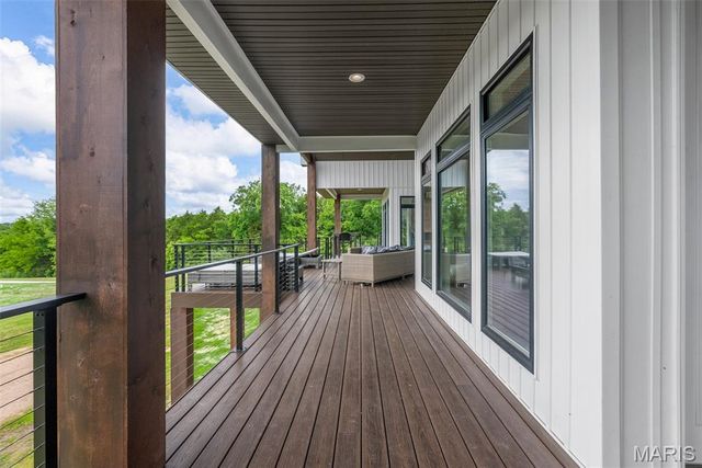 22206 Tree Farm Road, Warrenton, MO 63383