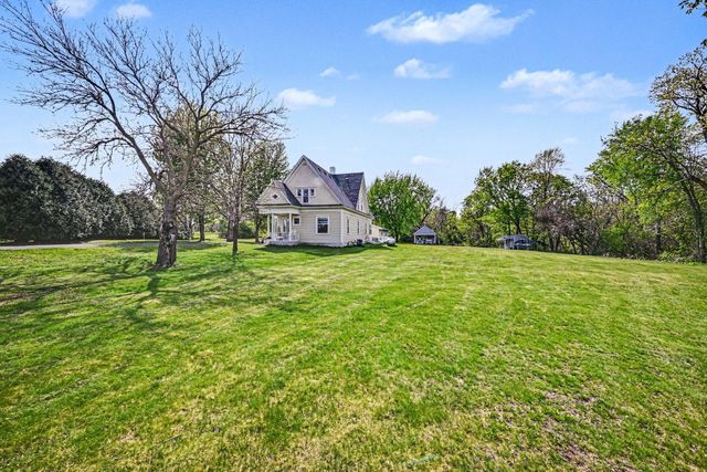 16680 County Road 40, Carver, MN 55315