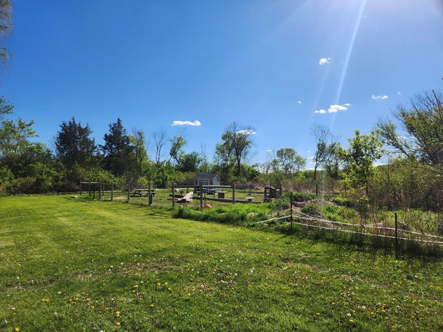 16680 County Road 40, Carver, MN 55315