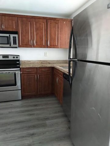 9001 SW 77th Ave C604, Miami, FL 33156