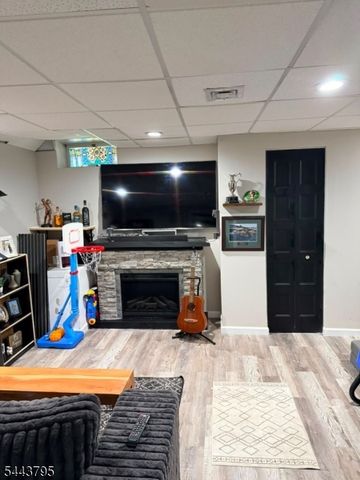 29 Constitution Way, Franklin Boro, NJ 07416