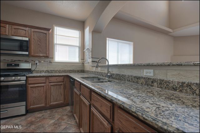 1509 LUZ DE SOL Drive, El Paso, TX 79912