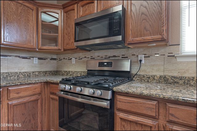 1509 LUZ DE SOL Drive, El Paso, TX 79912