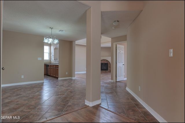 1509 LUZ DE SOL Drive, El Paso, TX 79912