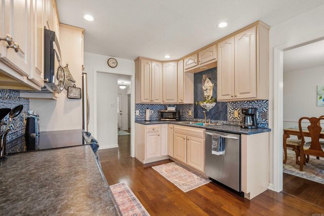 69 Malaga Way, Hot Springs Village, AR 71909