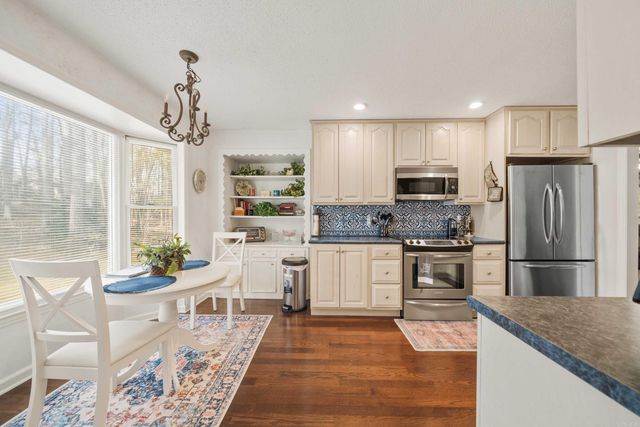 69 Malaga Way, Hot Springs Village, AR 71909