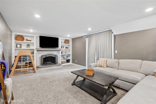 3530 SW 28th Street, Des Moines, IA 50321