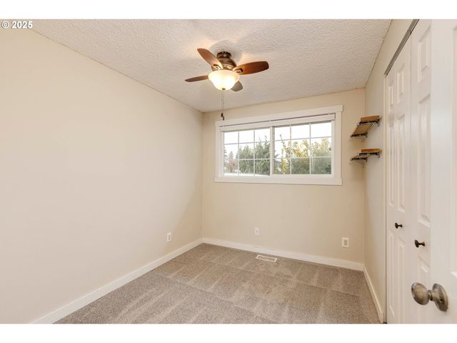 1137 Ne 193RD Ave, Portland, OR 97230