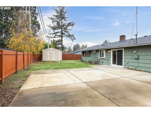1137 Ne 193RD Ave, Portland, OR 97230