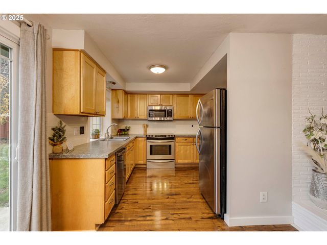 1137 Ne 193RD Ave, Portland, OR 97230